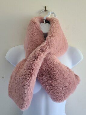 Faux Fur Pink Scarf 5" x 36" Pull Thru Through Soft INC International Concepts